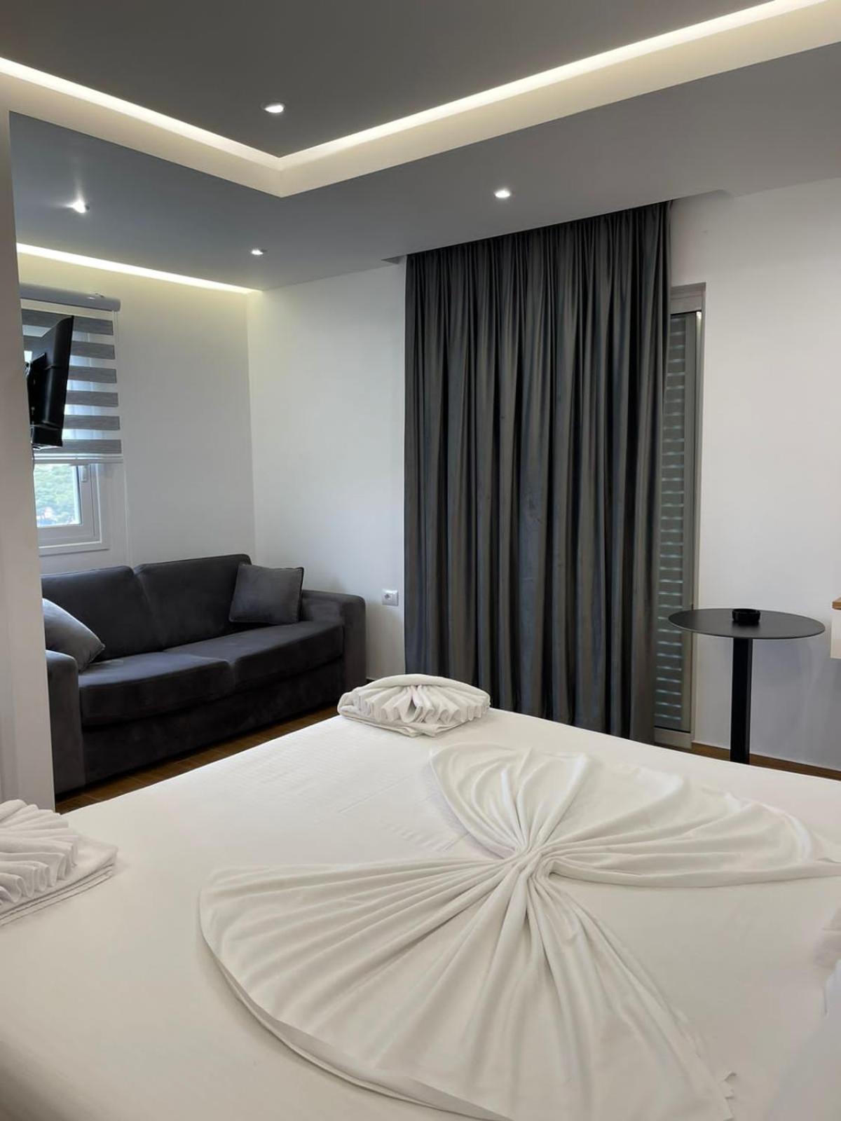 Anna Hotel Ksamil Dış mekan fotoğraf